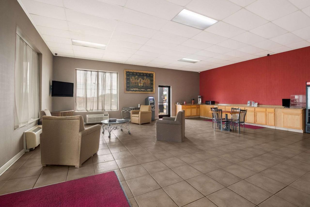 Suburban Studios Cleveland Tn I-75 Bagian luar foto